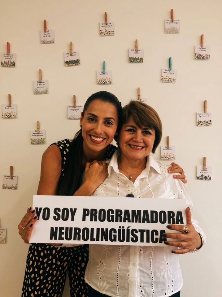 Graduada del diplomado en PNL con Gloriana Mora 3